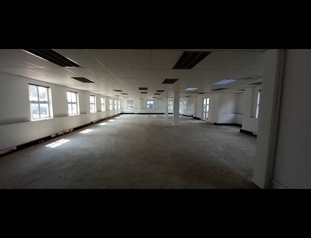 281M² OFFICE TO LET IN BRYANSTON